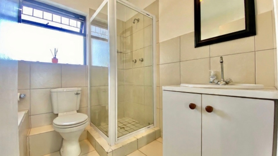 1 Bedroom Property for Sale in Gardens Western Cape